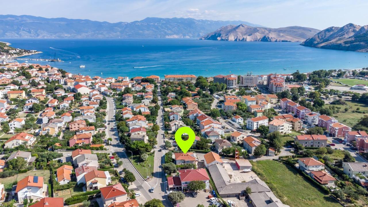 Meri Baška Buitenkant foto
